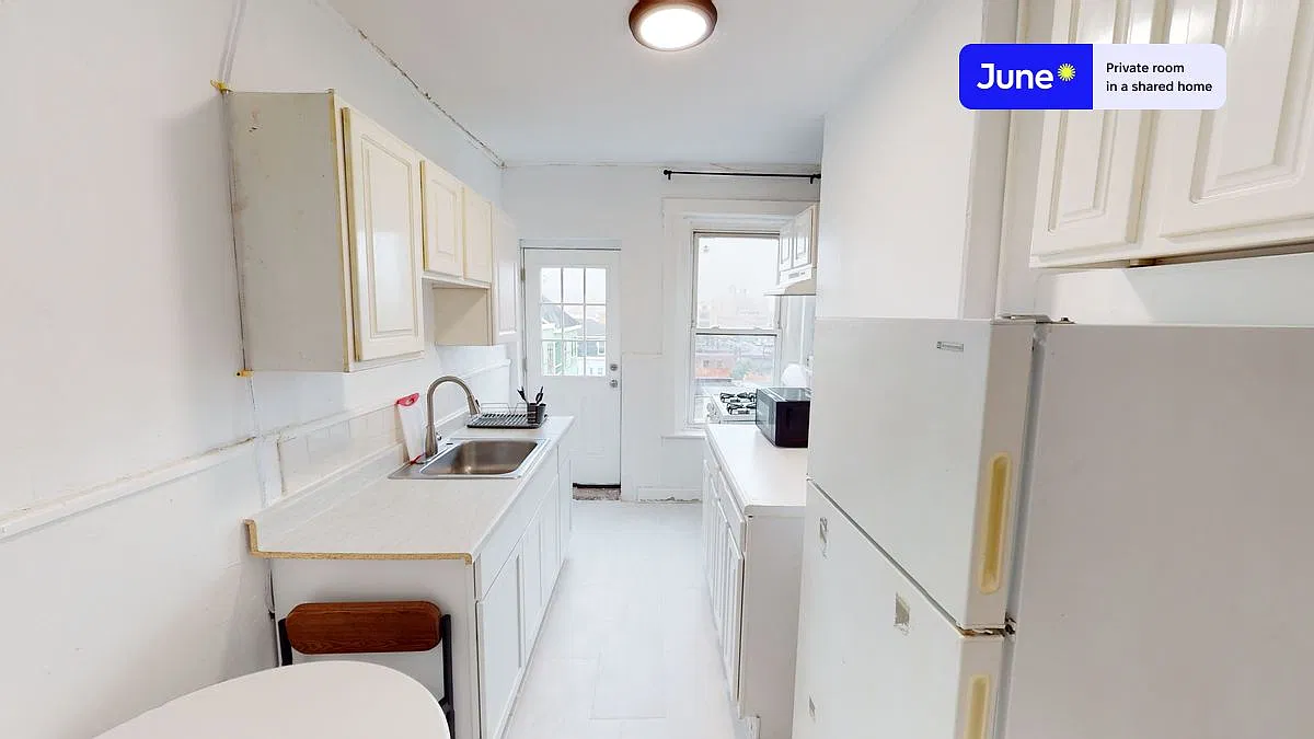 5 Linden St — Photo 2