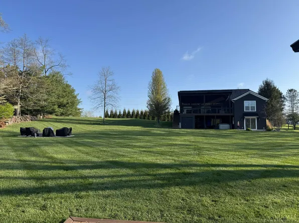 794 Waynoka Dr, Lake Waynoka, OH 45171