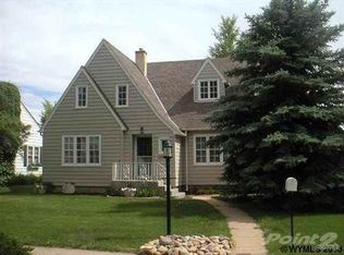 1412 Robertson Ave, Worland, WY 82401