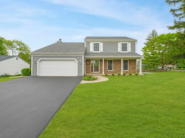 4977 Prairie Oak Rd, Gurnee, IL 60031