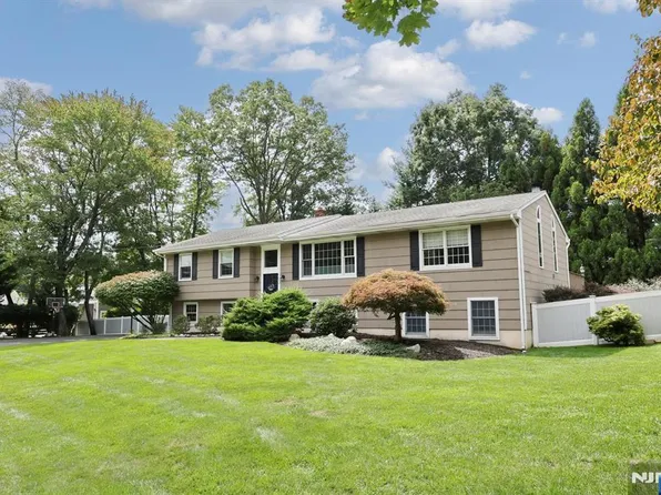 23 Hamilton Street, Allendale, NJ 07401