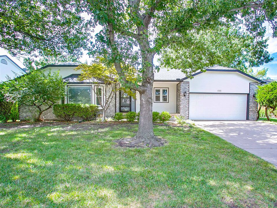 1st image of 111 N Lioba Dr