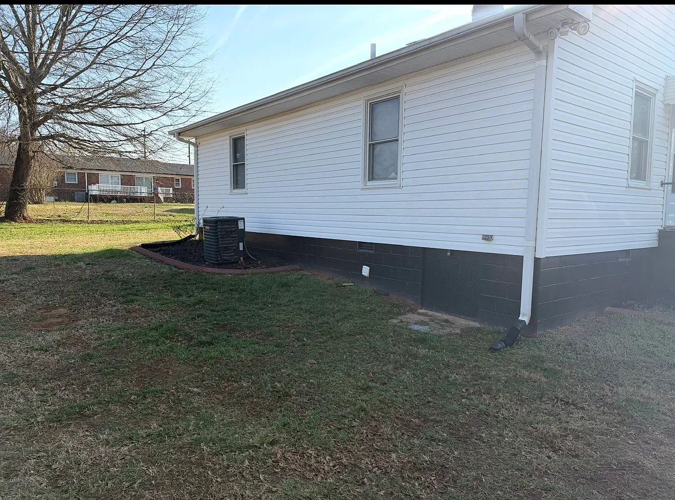 3 bed, 1000 sqft, $1,800 — Photo 4