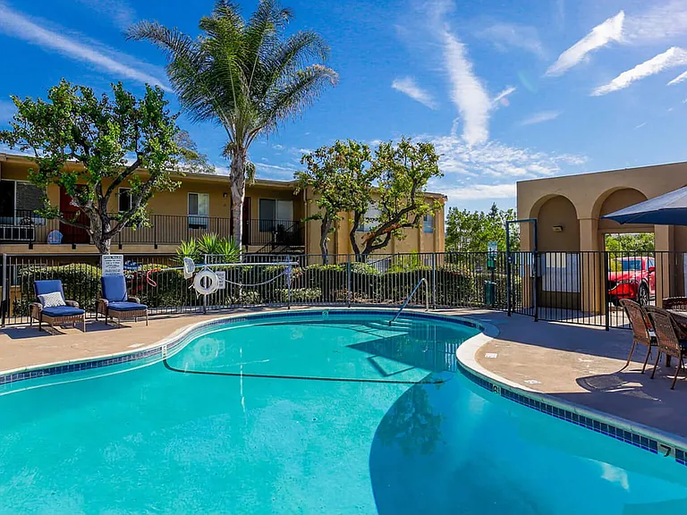 Parkview Poway Apartments — Photo 39