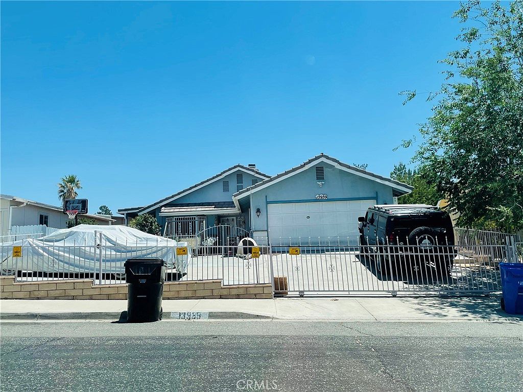 13939 Silverlake Pl