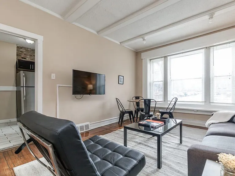 Lyndon Apartment — Photo 7