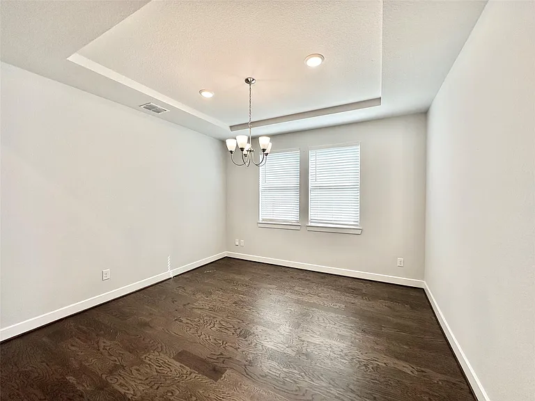9218 Rocking Plain Ln — Photo 7