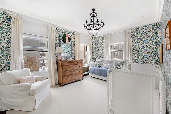 Sold by Compass | media 9