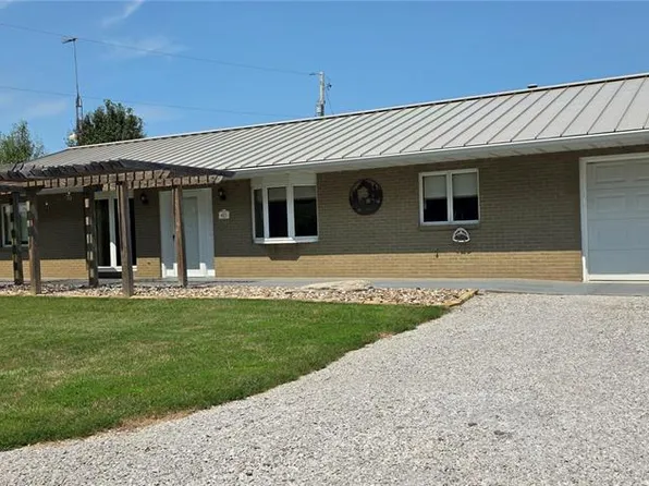 6173 Collins Rd, Ellis Grove, IL 62241