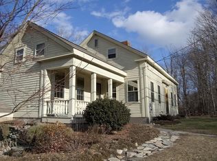 413 Field Hill Rd, Clayville, RI 02815