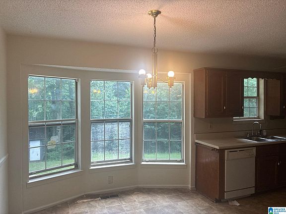 4th image of 485 Davidson Dr