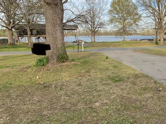 3rd image of 3006 Riverside Dr