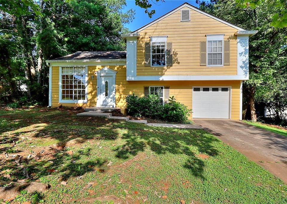 1st image of 611 Ashton Ln