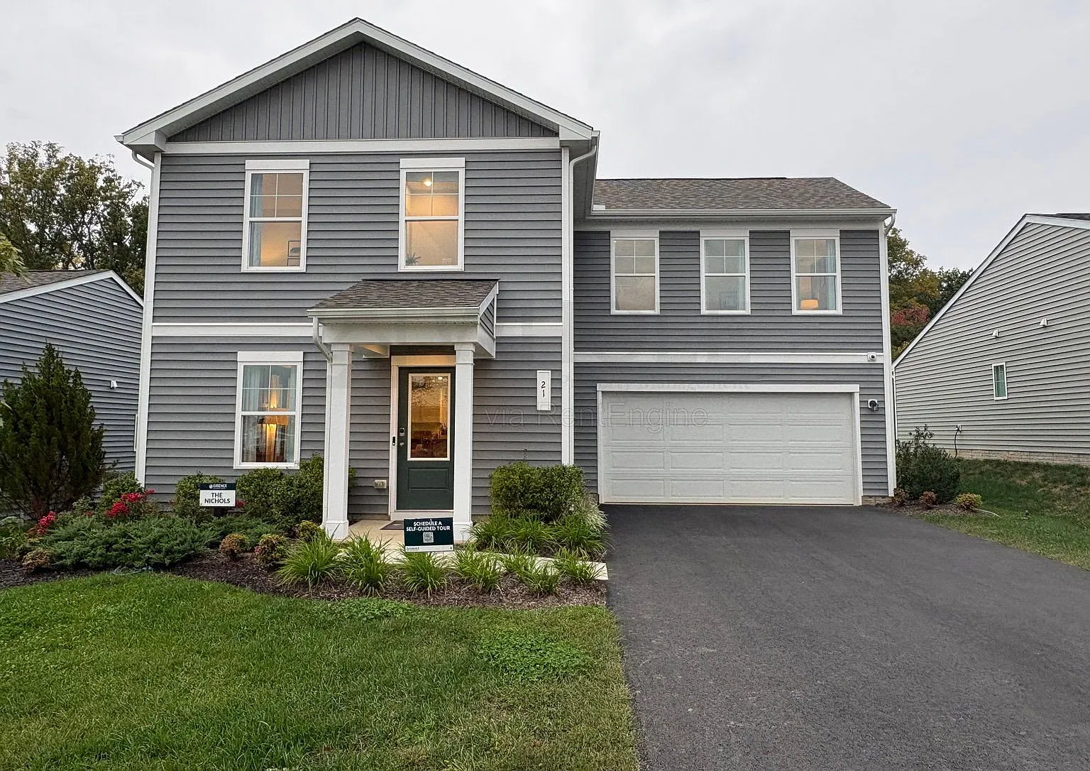 4 bed, 2.5 bath, 1760 sqft, $2,900 — Photo 1