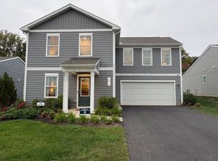 21 Horse Path Dr, Charlottesville, VA 22902