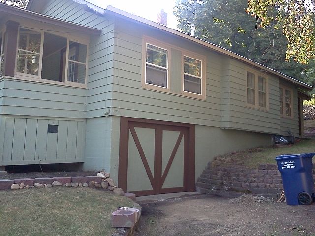 2nd image of 219 E Market Ave