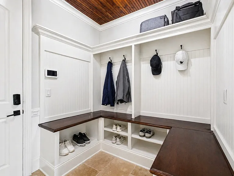 9617 Portofino Dr — Photo 23
