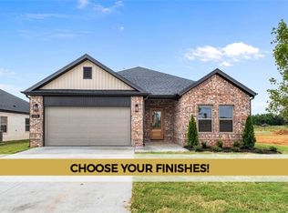 1400 NW 15th Ave, Highfill, AR 72734