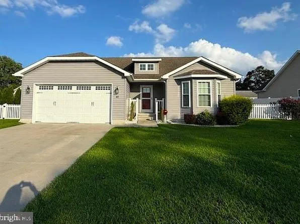 42 Waterway Dr, Frederica, DE 19946