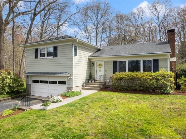 23 Laurel Road, Essex, CT 06426