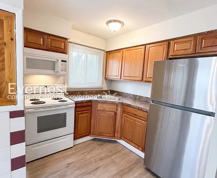 7826 Blandford Dr — Photo 5