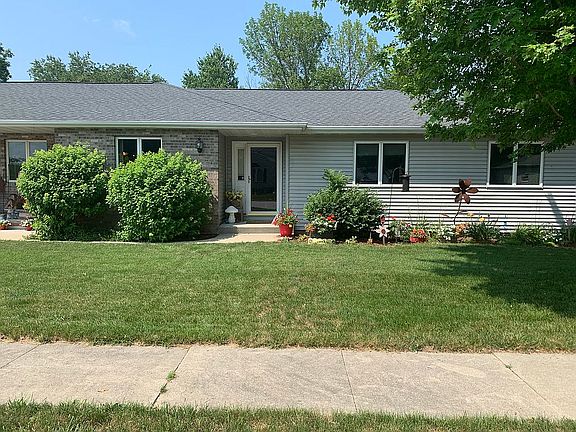 4th image of 1402 Country Meadows Dr