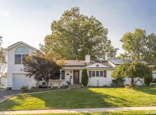 26 Rugby Rd, Colonia, NJ 07067