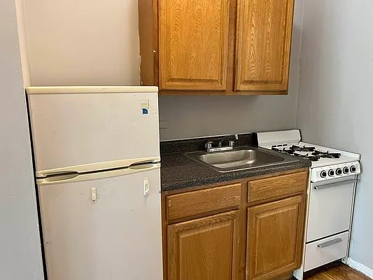 Rented by Premier One Realty LLC | media 3