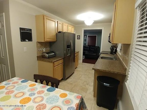 4th image of 217 Carol Dr