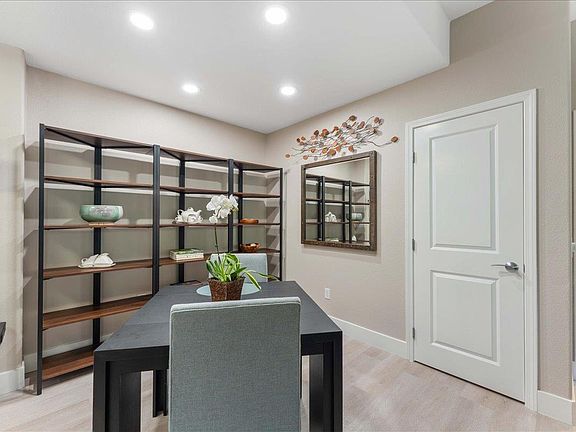 5th image of 912 Campisi Way Unit 115