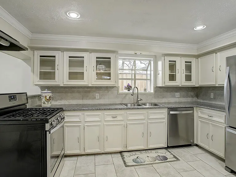 5303 Tallow Ln — Photo 19