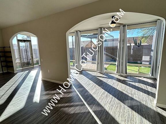 5th image of 2561 W Camino Del Venegas