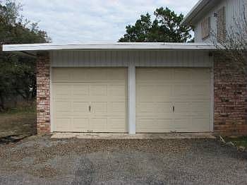 4th image of 2731 Fairview Dr