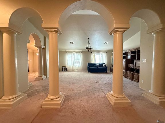 5th image of 2238 S 46th Way