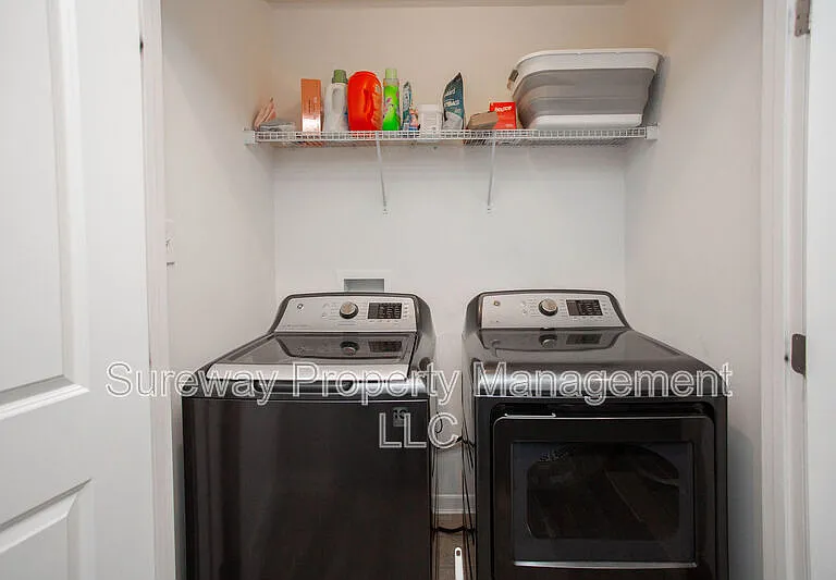 172 Fela Dr — Photo 34