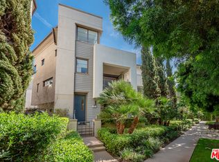 5821 N Lantern Ct, Los Angeles, CA 90094