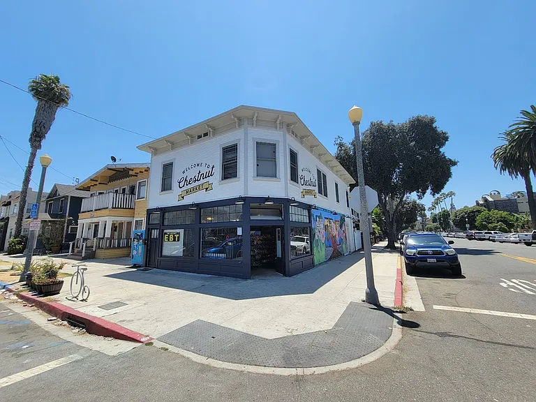 344W — Photo 4