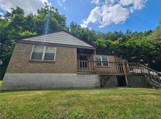 12 Bellbridge Rd, Elizabeth, PA 15037
