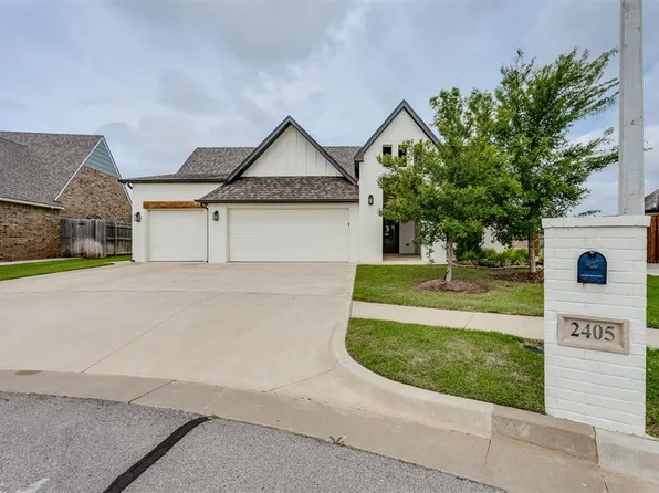 2405 Crystal Creek Dr, Yukon, OK 73099