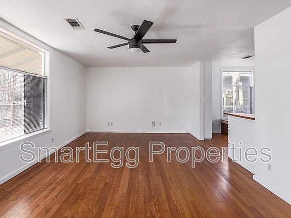4th image of 1614 Westmoor Dr