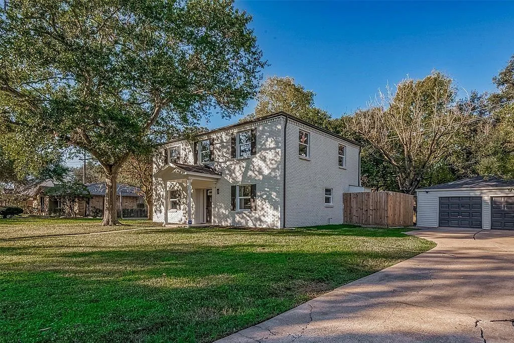 3 bed, 2.5 bath, 2052 sqft, $3,450 — Photo 3