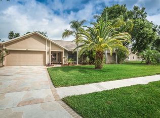 20 Fernbrook Rd, Oldsmar, FL 34677