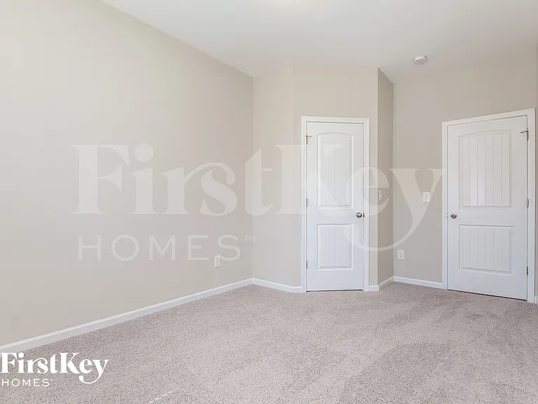 5521 Begonia St — Photo 9