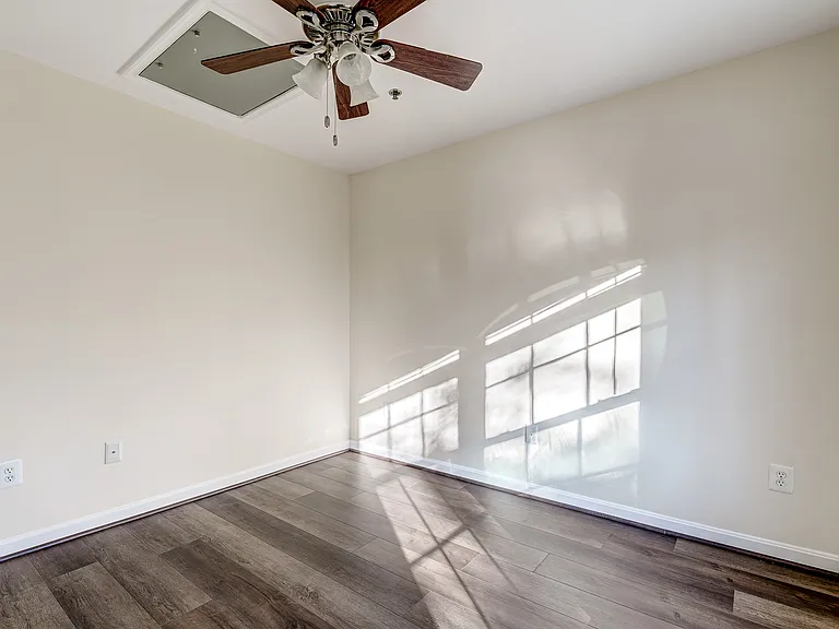 7119 Mason Grove Ct — Photo 43