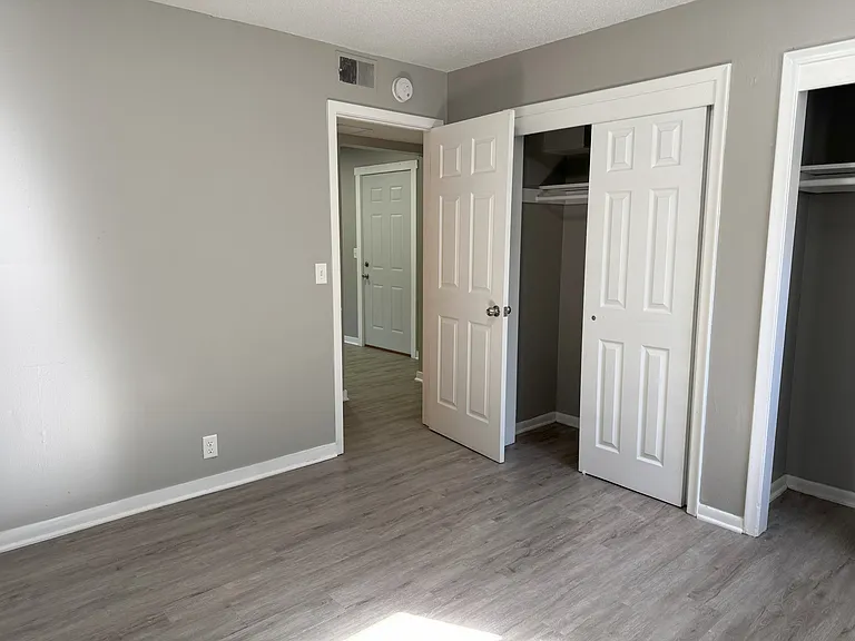 1010 S 29th St #7 — Photo 6