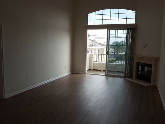 5th image of 1725 Butler Ave APT 303