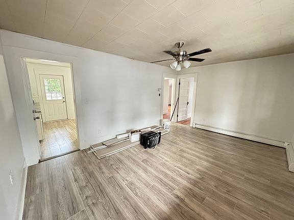 4th image of 96 Greenwood St #2