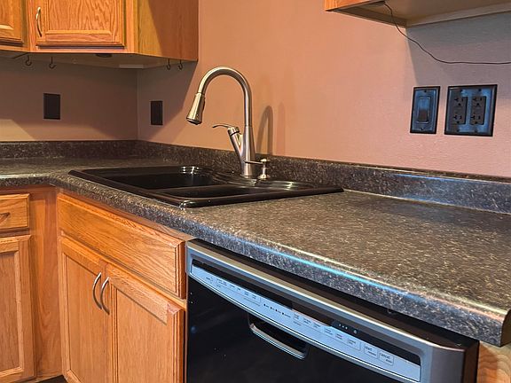 5th image of 521 13th St NW