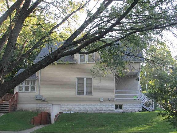 2nd image of 113 E Evart St