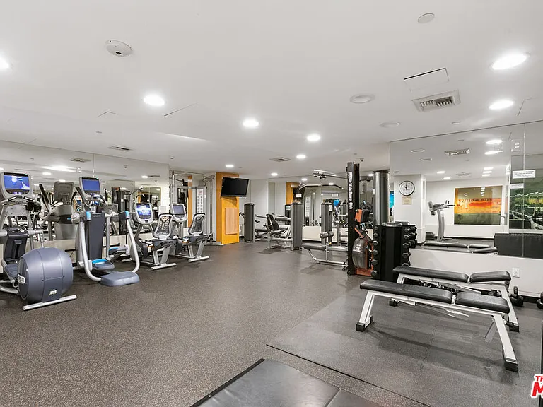 13600 Marina Pointe Dr #1507 — Photo 36